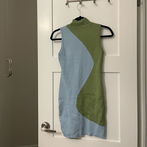 ***SOLD***Knit Mini Dress π¦π - Picture 2 of 7